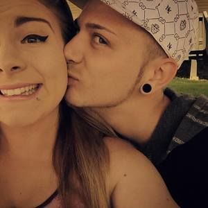 Meet your Posher, Dustin