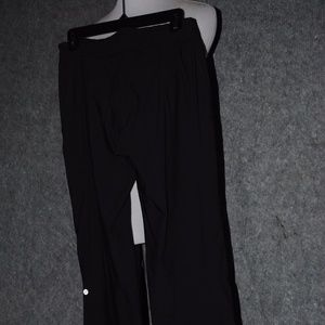 Lulu Lemon Black Yoga Pants size 6