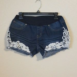 Denim Diva Size Large Maternity Belly Shorts