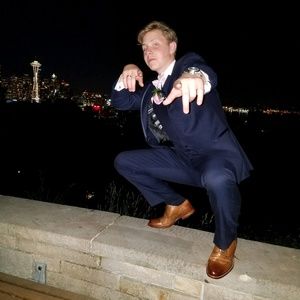 Meet your Posher, Brandon