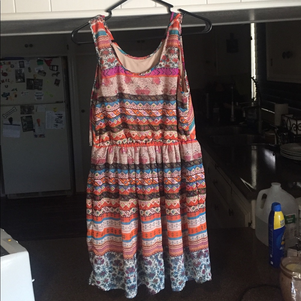 a short sleeveless dress