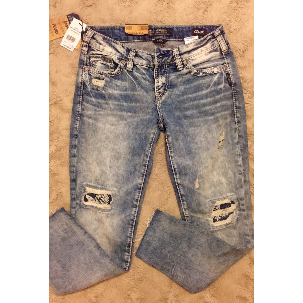 NWT Distressed Ankle Skinny Silver Jeans