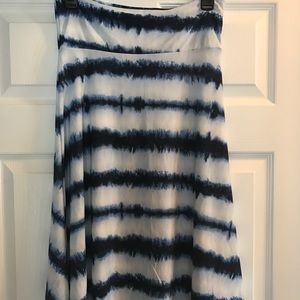 Lularoe Azure, blue and white, size small