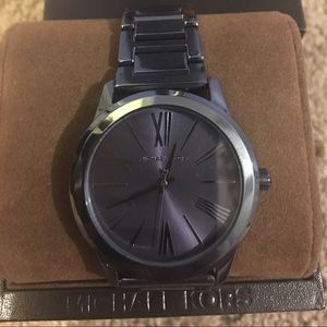 MICHAEL KORS
Slim Runway Navy-Tone Watch