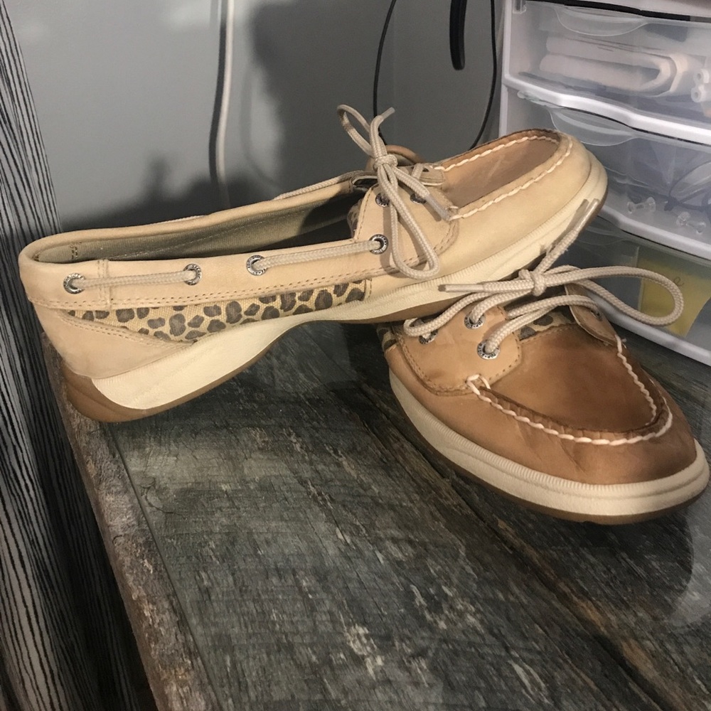 Sperry top sider boat shoes