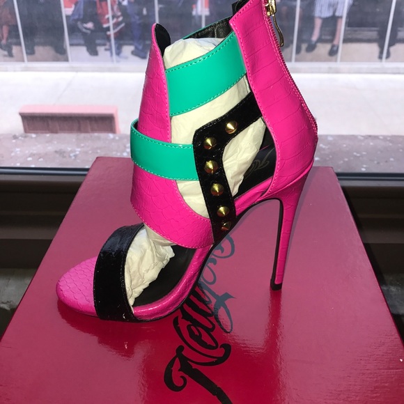 Nelly Bernal pacco sandal - Picture 2 of 3