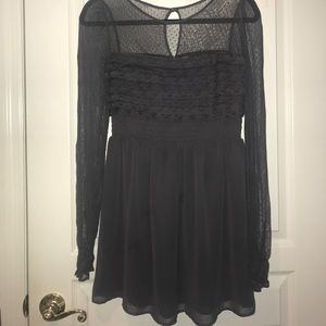 Lovely Dress with Lace Detailing