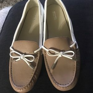 Michael Kors Loafers Authentic size 9