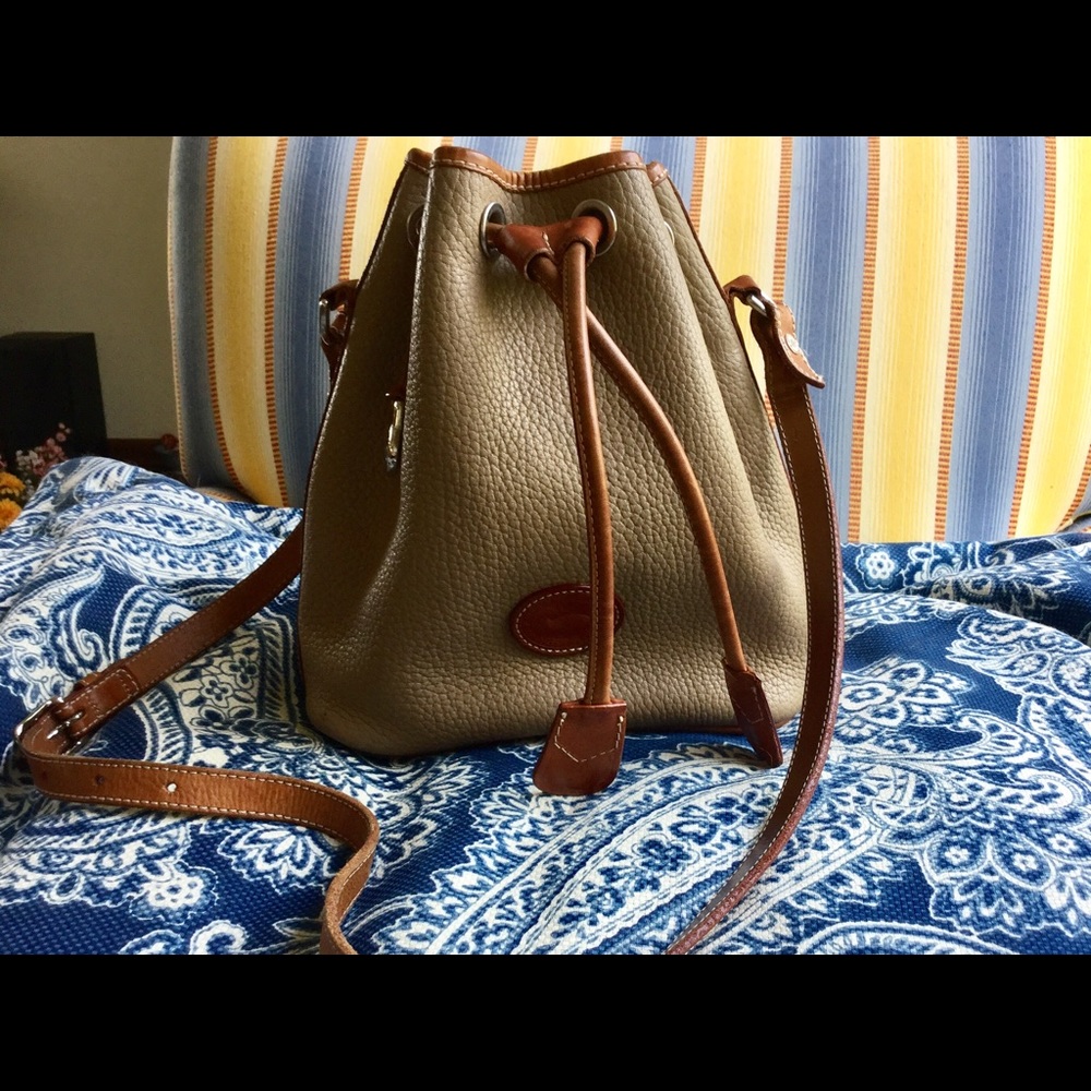 FLASH SALE VINTAGE DOONEY DRAWSTRING PURSE HANDBAG