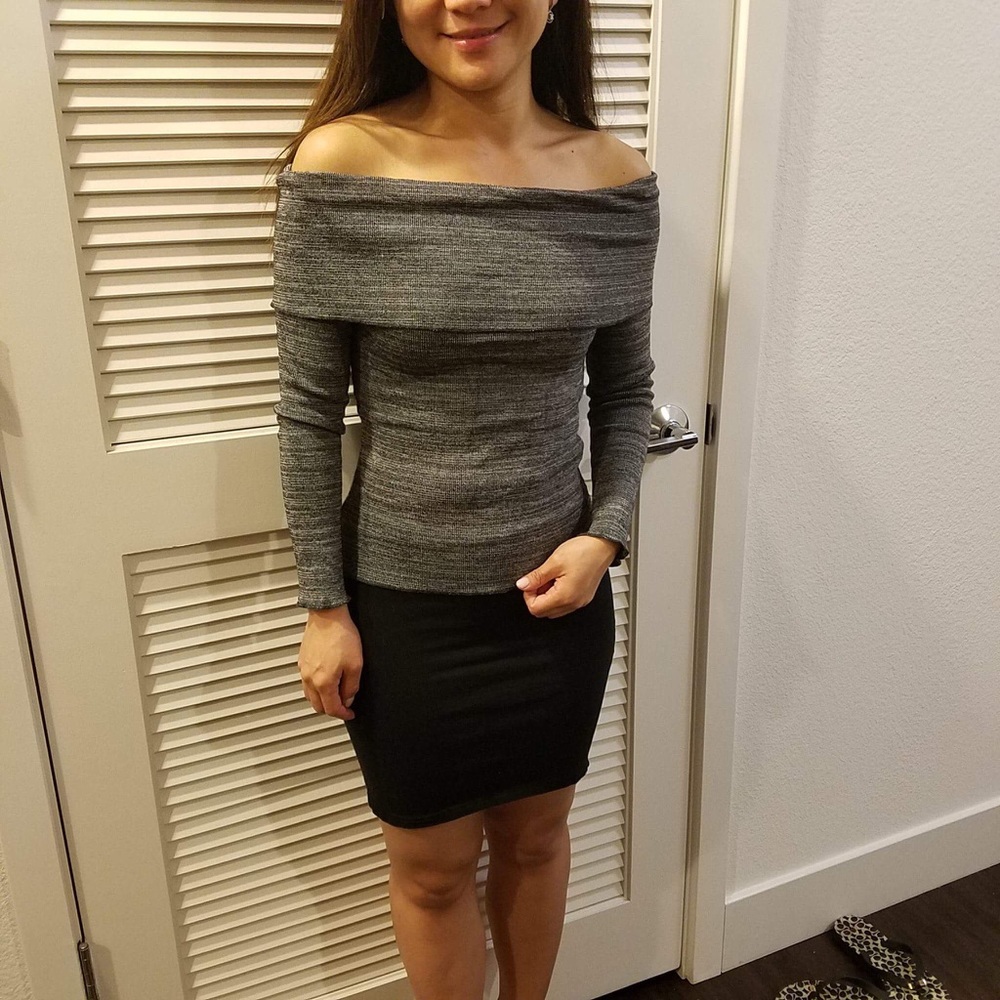 ZARA "OFF THE SHOULDER" SWEATER TOPS SMALL