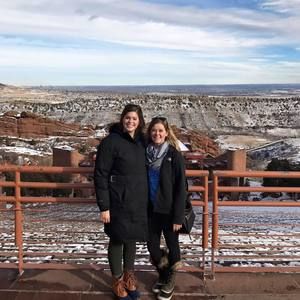 Meet your Posher, Lora