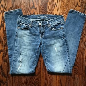 American Eagle distressed jeans