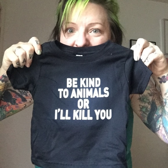 Hi! I’m Sandi & I love all things vintage & 🐶😻 - Picture 4 of 12