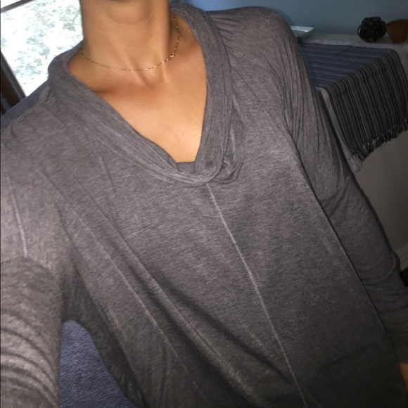 Anthropology baggy neck Bordeaux top - Picture 4 of 4