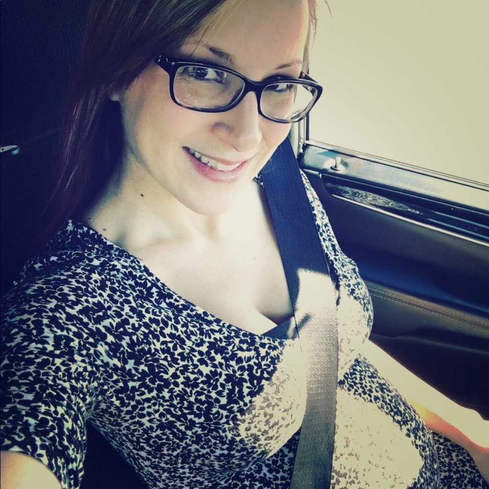 Motherhood dress VERY comfortable