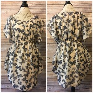 🔴 Tramp brand butterfly print dress
