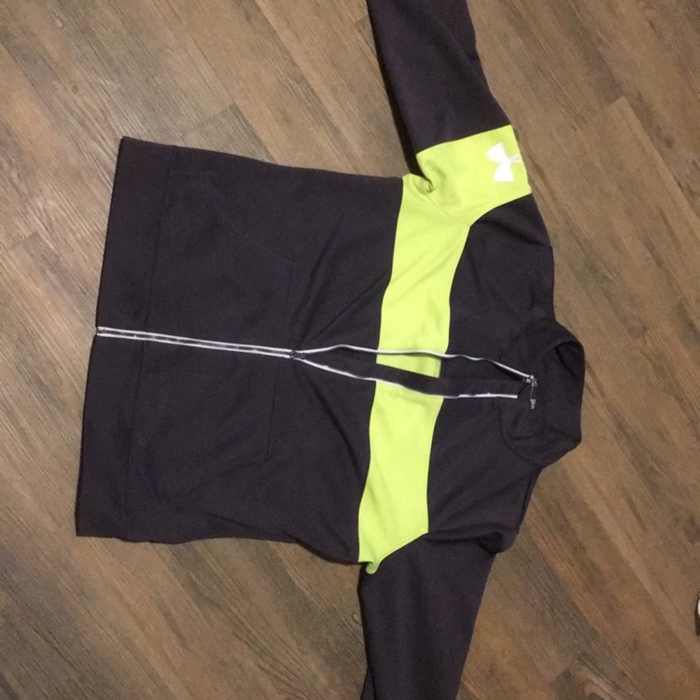 Under armor zip up