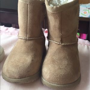BROWN BABY BOOTS