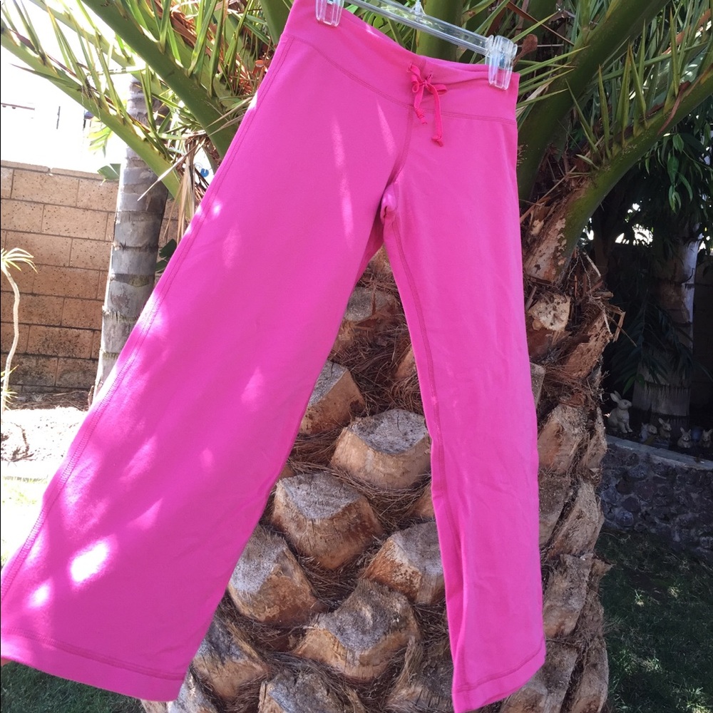 Hot pink vintage lululemon yoga pants size 6