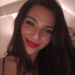 Meet your Posher, Lucy