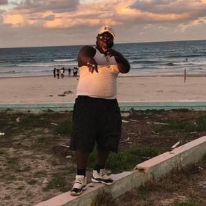 Meet your Posher, Estader