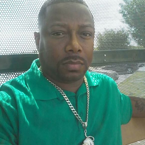 Meet your Posher, Lorenzo - Picture 1 of 1