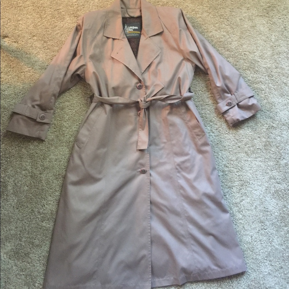 FINAL PRICE: London Fog Coat Size 6 Petite.