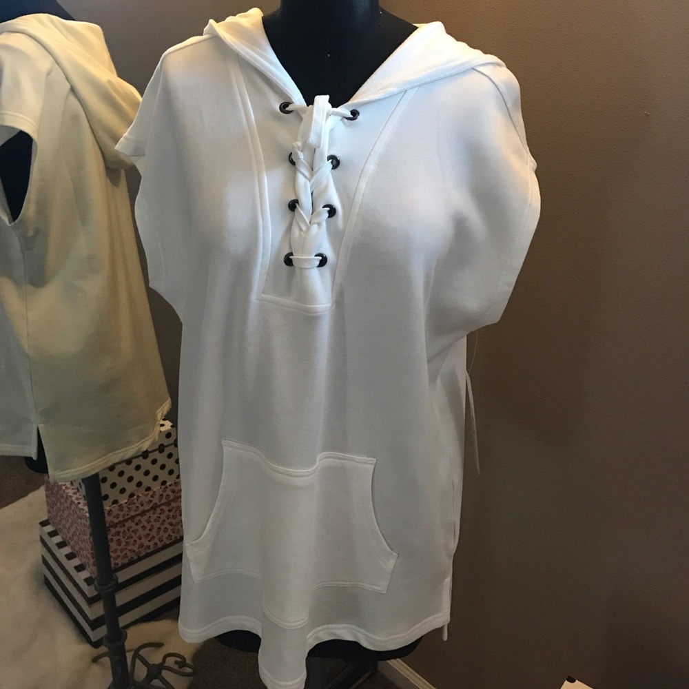 Short sleeve hooded lounge tie up
