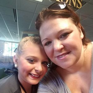 Meet your Posher, Lori