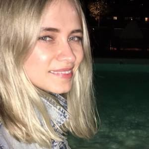 Meet your Posher, Elena