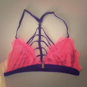 VICTORIAS SECRET BRALETTE