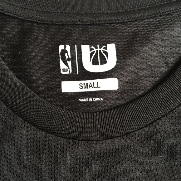 ❌SOLD❌ ✨NWT✨ Golden State Warriors Jersey - Picture 4 of 4