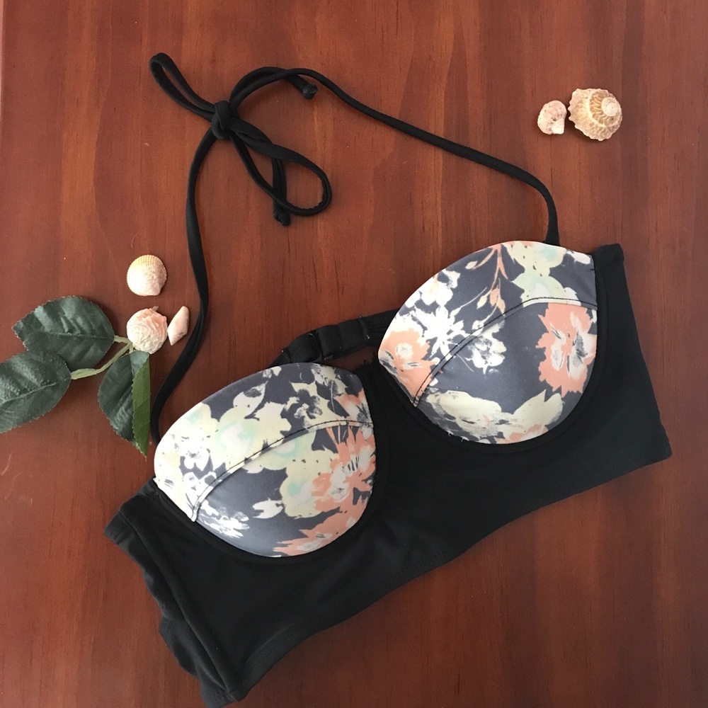 LOWER PRICE!! LA hearts bikini top