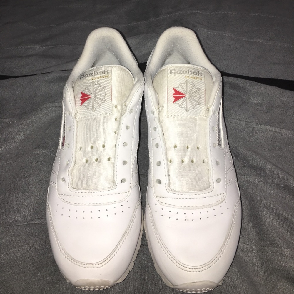 Reeboks!! Size 7!! ❤️