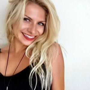 Meet your Posher, Michaela