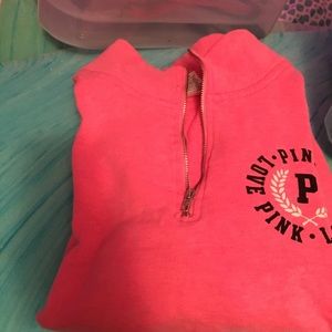 Quarter zip with pockets