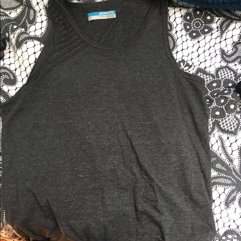 Athletic tank top