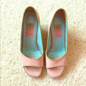 Worn less then 3 times, in great condition