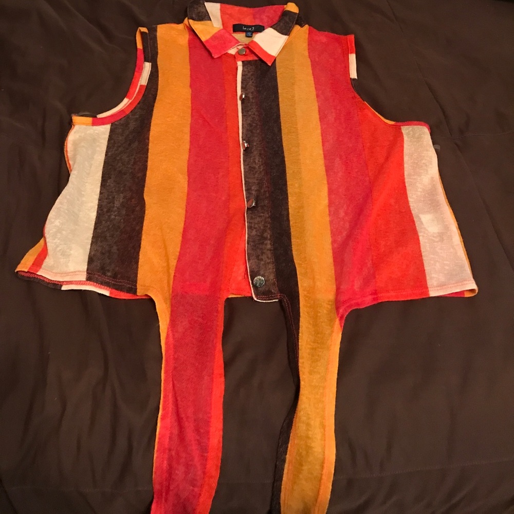 Top stripes with tie to bow