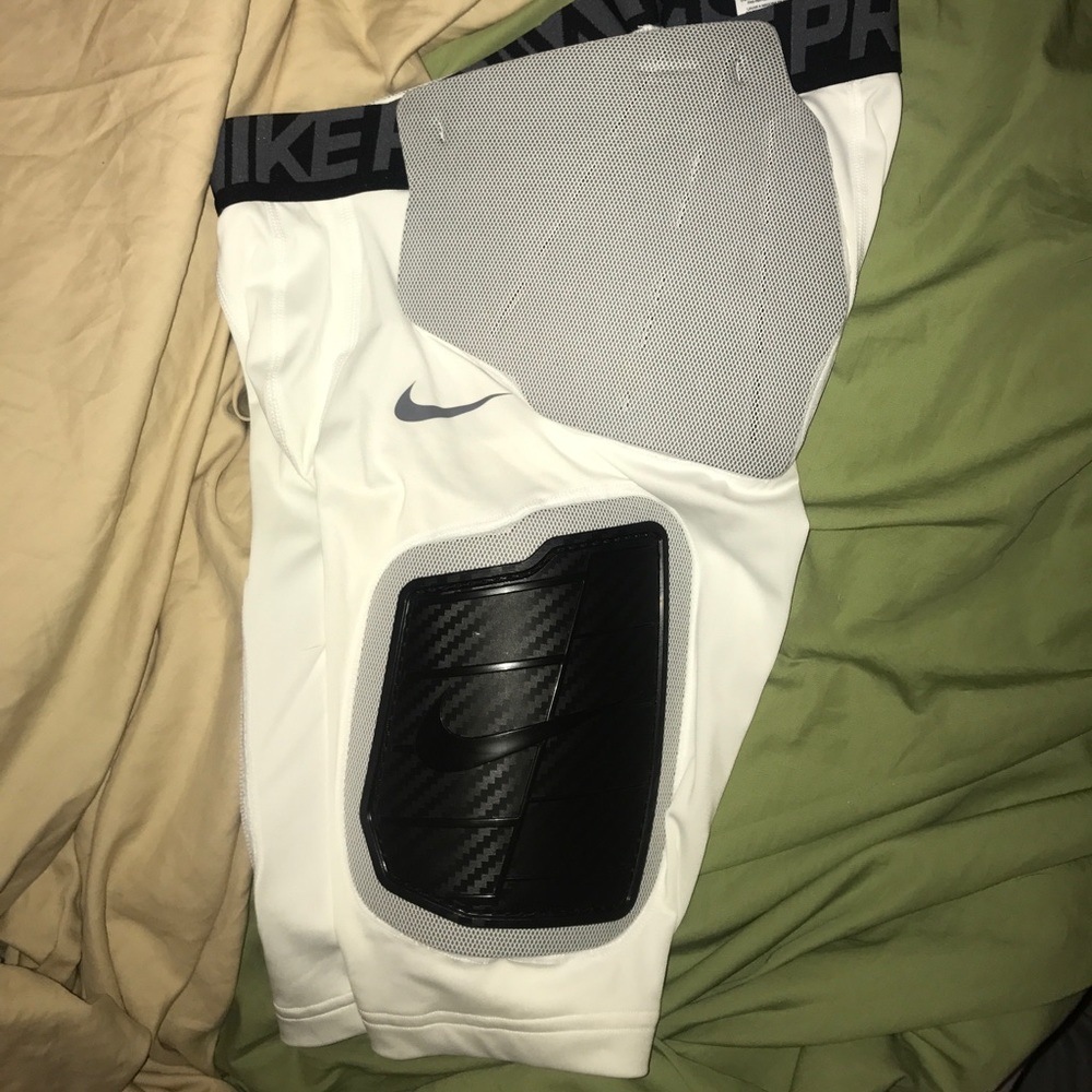 Nike Pro Hyperstrong Series Football