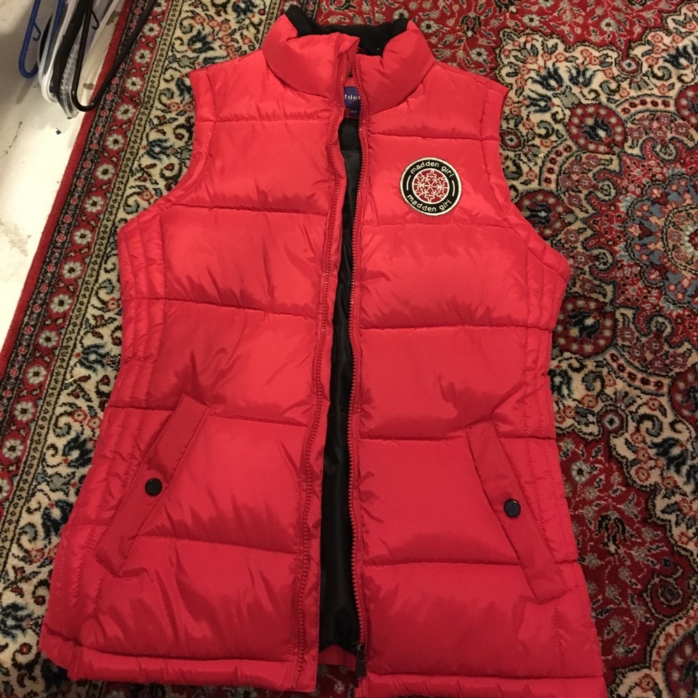Size Small madden girl red puffy vest
