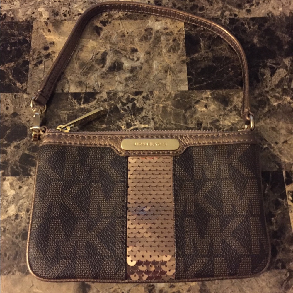 Michael Kors wristlet