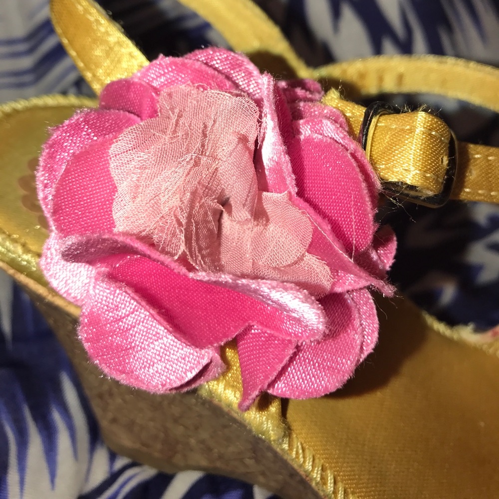 Wedge sandals - Picture 2 of 2