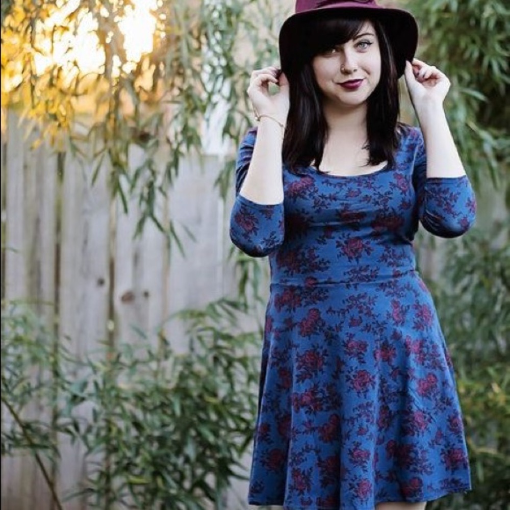 American Eagle Outfitters tie back dress