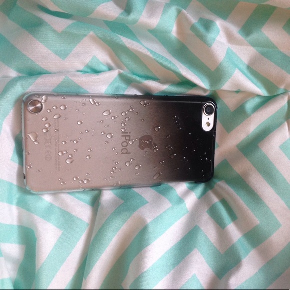 π₯π₯π¦NEW iPod 5& 6th gen raindrop protective case - Picture 2 of 3