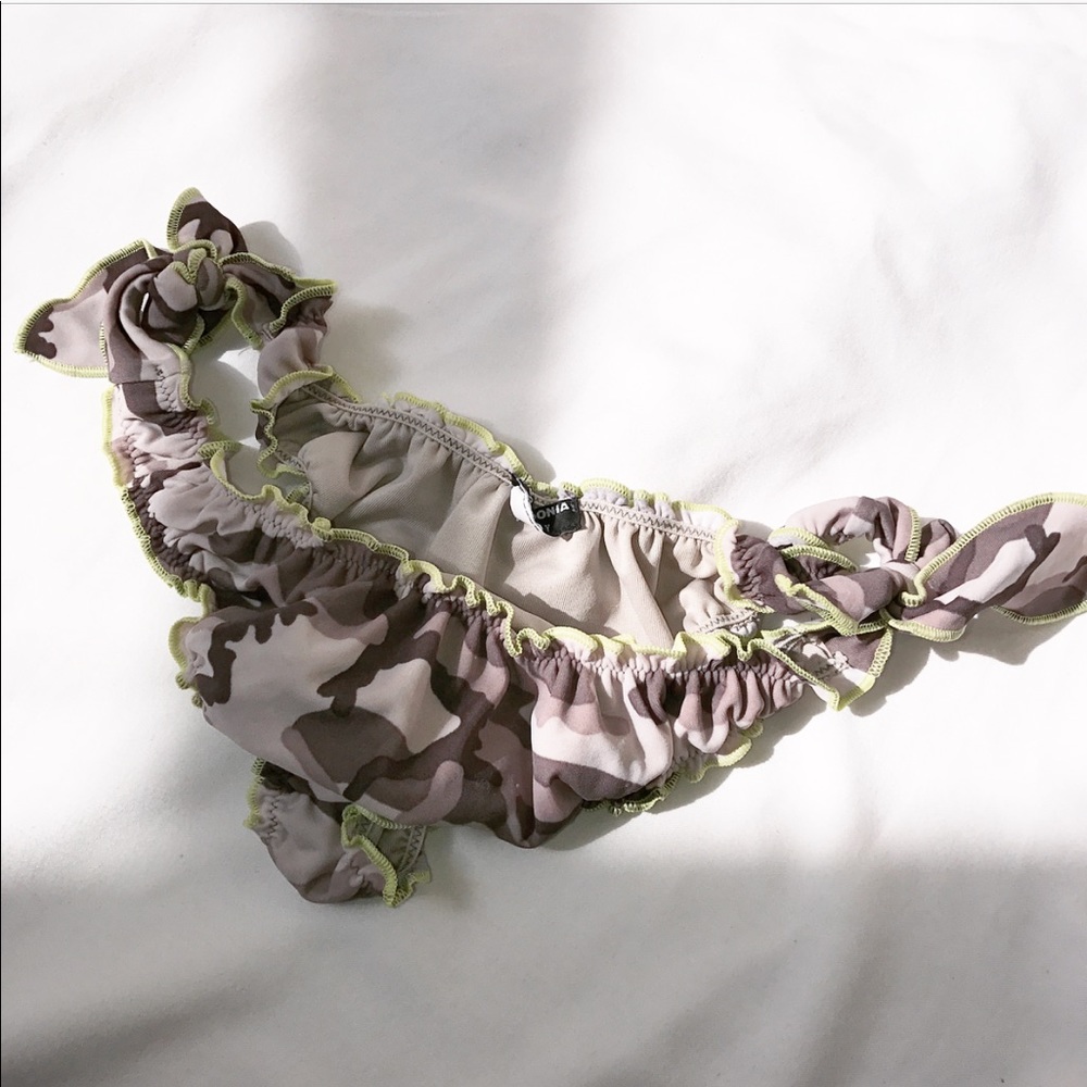 Camo bikini bottom ruffle adjustable