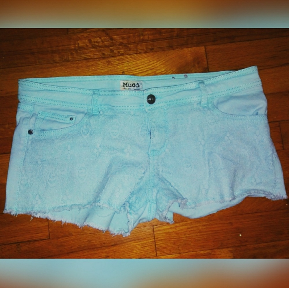 Mint color short shorts