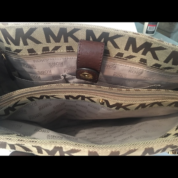 MICHAEL KORS AUTHENTIC NWOT monogram canvas - Picture 4 of 8