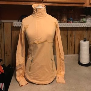 10-Lululemon zip sweater🔴