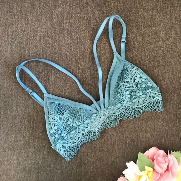 Victoria's Secret Other - Victoria secret strappy bralette XS